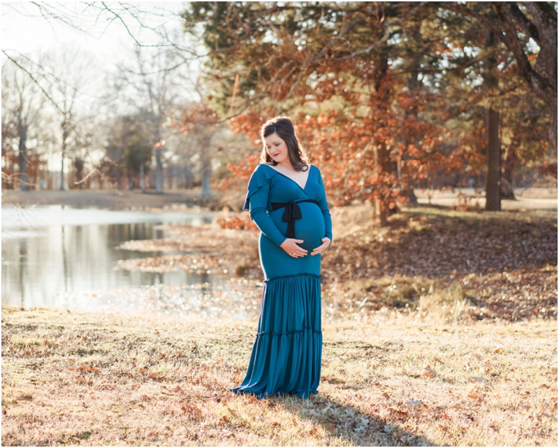 mother to be in Arkansas park